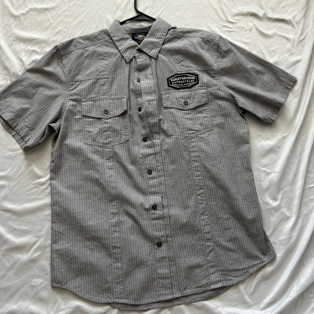 Harley Davidson’s button up shirt